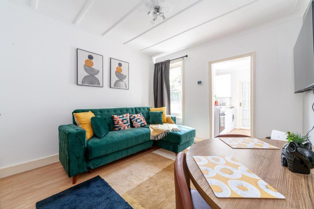 One Bedroom Flat In The Heart Of Brixton Лондон Экстерьер фото