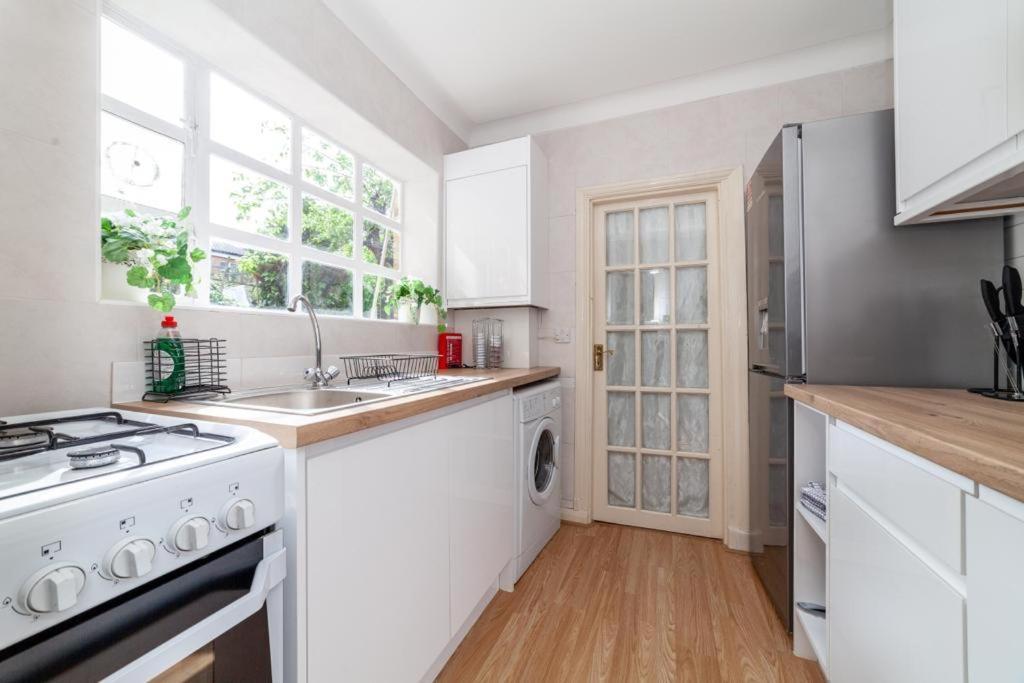 One Bedroom Flat In The Heart Of Brixton Лондон Экстерьер фото