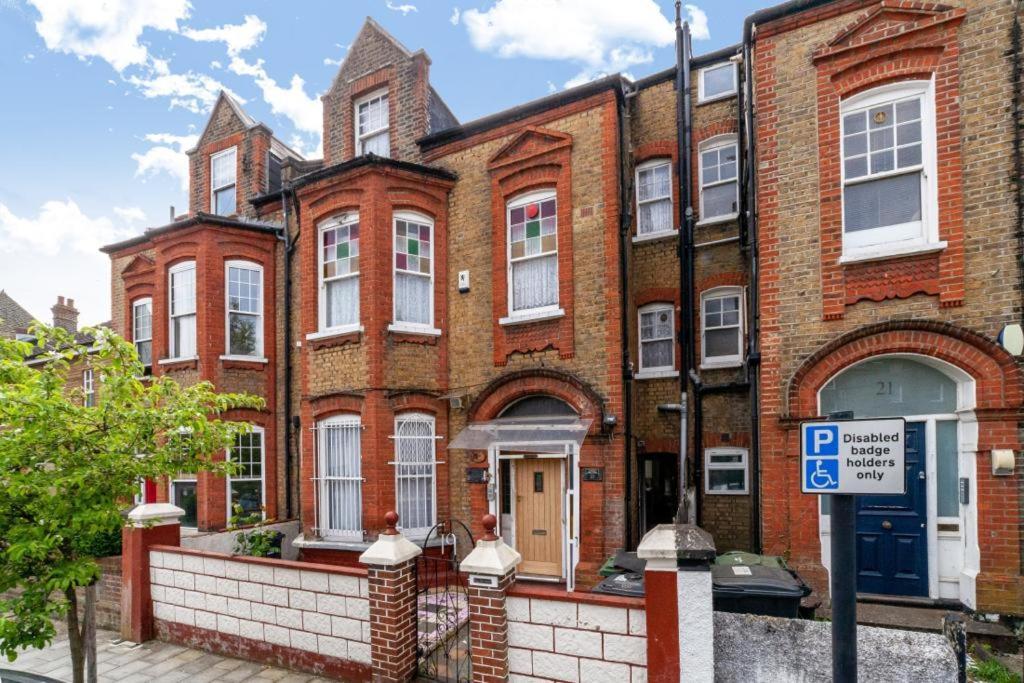 One Bedroom Flat In The Heart Of Brixton Лондон Экстерьер фото